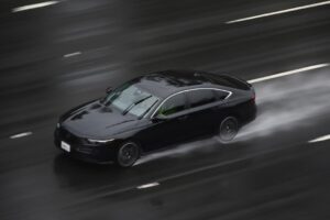 Mưa Rào Trút Xuống Vùng Vịnh San Francisco, Bão Lớn Sắp Ập Đến