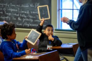 Học sinh khám phá lịch sử Thung lũng Santa Clara tại Công viên Lịch sử