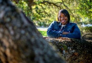 Wish Book: Dịch vụ Cộng đồng Hạt South County Giúp Đỡ Người Vô Gia Cư và Đói Khổ