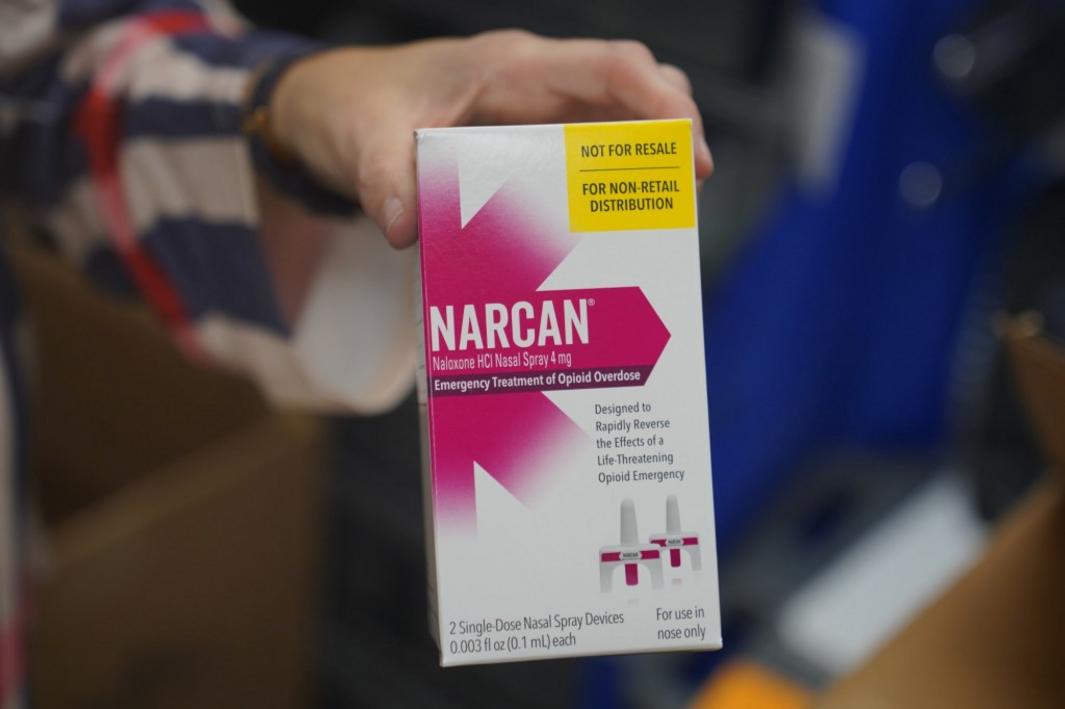 Tử vong do dùng thuốc quá liều giảm năm thứ hai liên tiếp tại Hạt Santa Cruz 1 STC L PHOVERDOSE WBOX 1231 01