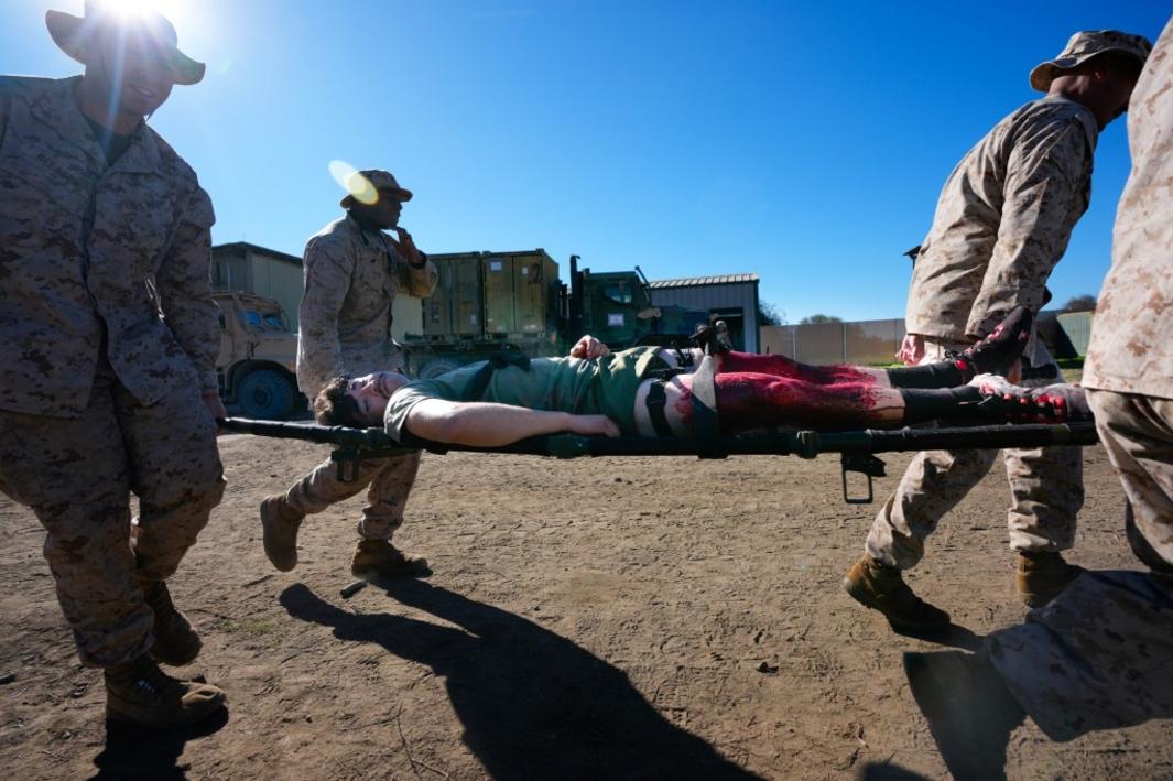 SUT L marines drill 009