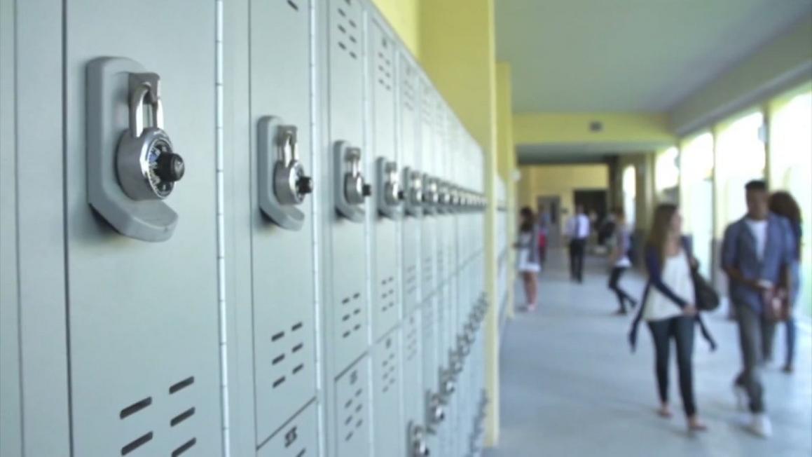 Học khu Vallejo ở California đóng cửa 3 trường tiểu học 4 Học khu Vallejo ở California đóng cửa 3 trường tiểu học