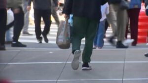 Cao điểm mua sắm cận kề Giáng Sinh tại San Francisco