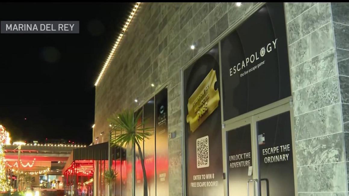 Thợ làm tóc kiện ra tòa sau khi bị đuổi khỏi tiệm ở Marina del Rey 1 Video 39