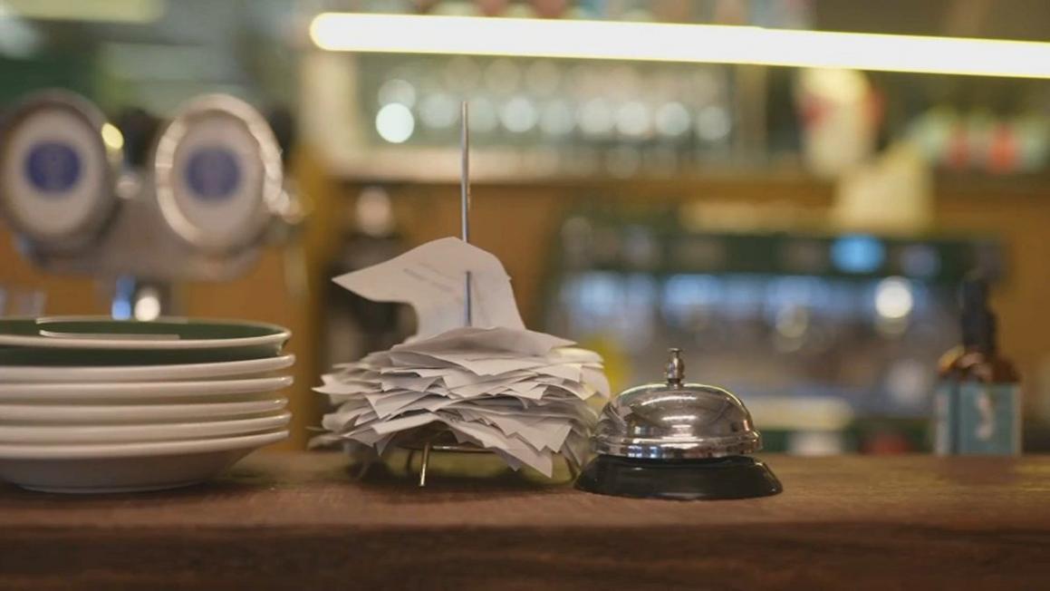 Người phụ nữ gây náo loạn tại nhà hàng San Francisco bị bắt và sa thải 1 WORKING RESTAURANT GENERIC