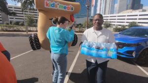 Cộng đồng Houston chung tay giúp đỡ người dân trong năm 2025