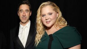 Amy Schumer và chồng ly hôn sau 7 năm 5 Amy Schumer và chồng ly hôn sau 7 năm