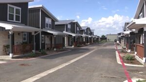 Luật mới về quyền của chủ nhà thay đổi cuộc chơi cho người thuê nhà ở Texas