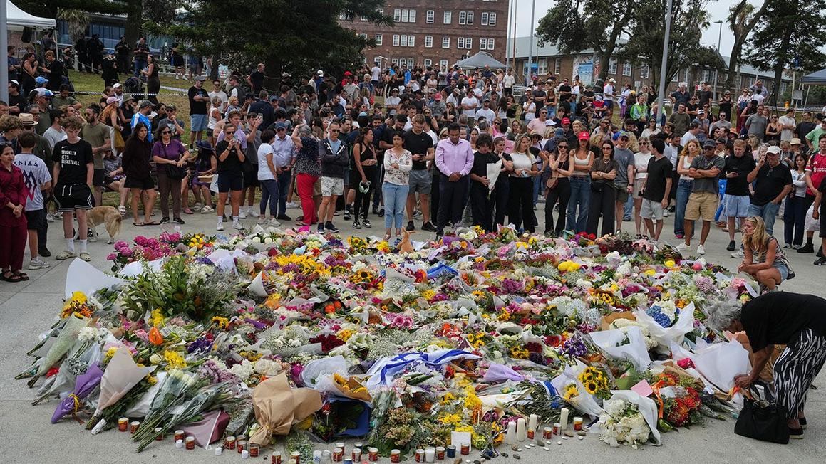 Tấn công khủng bố tại Úc: Cộng đồng Do Thái lên tiếng 1 australia bondi beach shooting 002