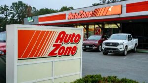 AutoZone Mở Thêm 53 Cửa Hàng Mới, Bất Chấp Lạm Phát và Thuế Quan