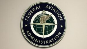 FAA điều tra các hãng hàng không lớn về việc cắt giảm chuyến bay