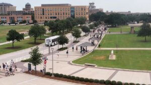 Các Đại Học Texas Dùng AI Để Xem Xét Nội Dung Các Khóa Học 33 Các Đại Học Texas Dùng AI Để Xem Xét Nội Dung Các Khóa Học