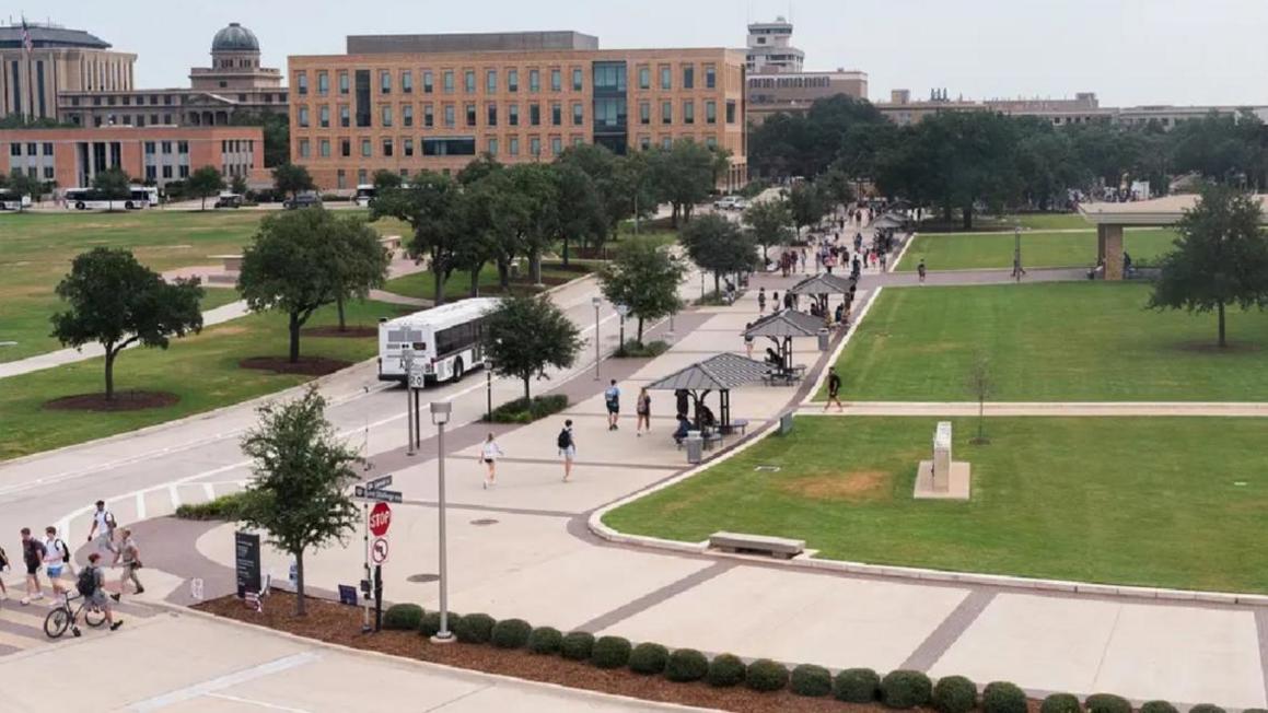 Các Đại Học Texas Dùng AI Để Xem Xét Nội Dung Các Khóa Học 1 b70fbc22 fcc9 450d 866a