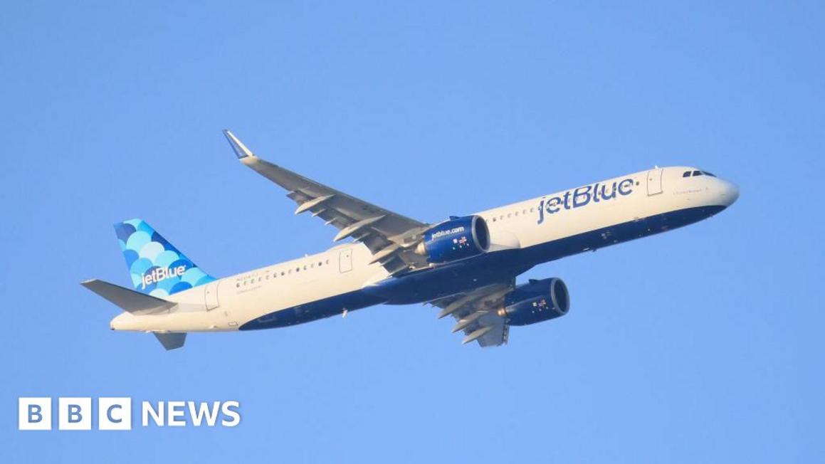 Phi công JetBlue tố suýt đụng trực thăng quân sự Mỹ gần Venezuela 1 b719fb00 d9d5 11f0 ba85 09c2975a5393
