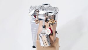 Chipotle và BÉIS tung ra bộ sưu tập du lịch lấy cảm hứng từ burrito