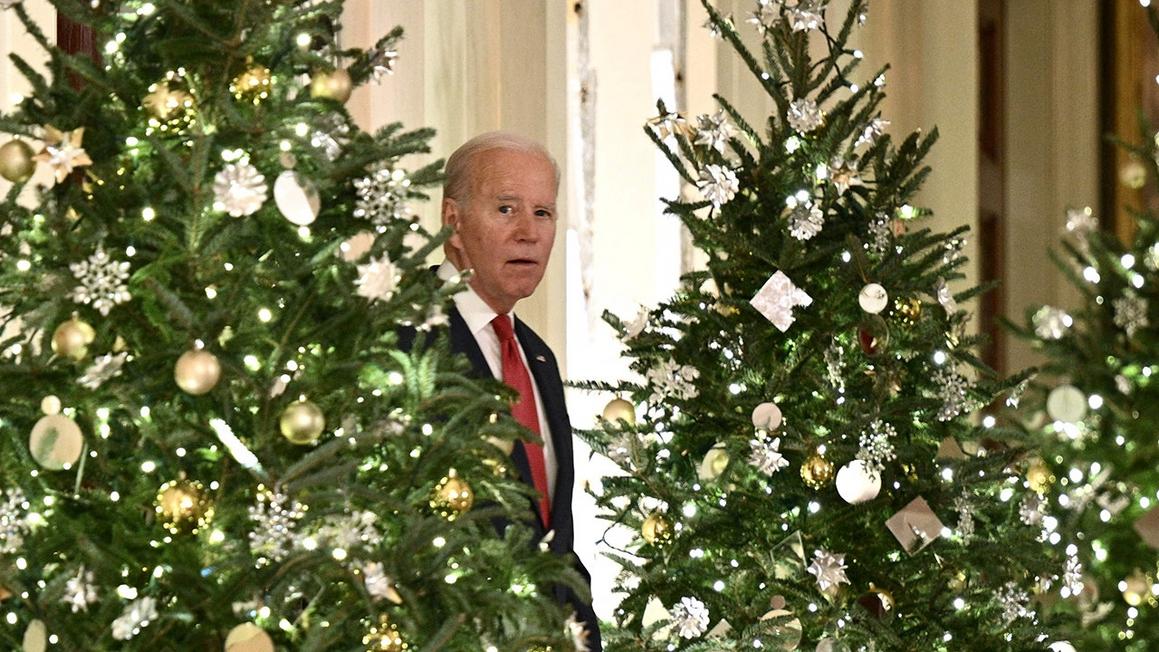 biden christmas photo