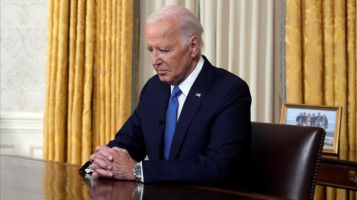 biden oval office pause