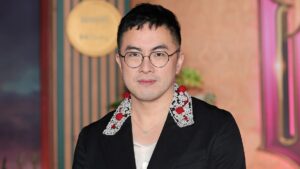 ‘SNL’ của Bowen Yang Rời Show Giữa Mùa