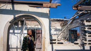 Xung đột biên giới Thái Lan – Campuchia: Hàng chục ngàn dân phải di tản