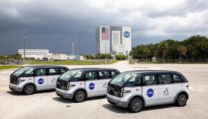 NASA và USPS ngừng sử dụng xe điện Canoo dù CEO hứa hỗ trợ 14 NASA và USPS ngừng sử dụng xe điện Canoo dù CEO hứa hỗ trợ