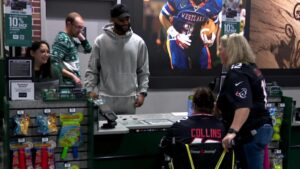 Nico Collins của Houston Texans Gây Bất Ngờ Cho Vận Động Viên Special Olympics