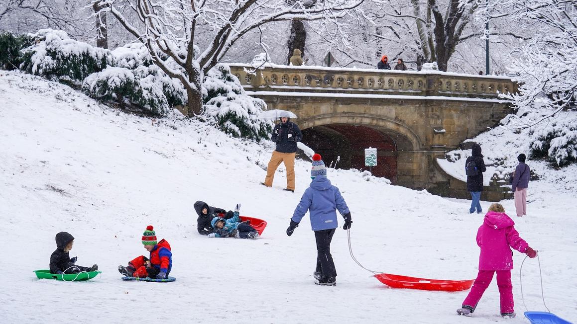 central park snow gty jef 251226 1766756408550 hpMain 16x9 1