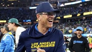 Huấn luyện viên Jim Harbaugh: Chiến thắng của Chargers như ngày vợ chồng cưới nhau 16 Huấn luyện viên Jim Harbaugh: Chiến thắng của Chargers như ngày vợ chồng cưới nhau