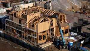 Báo cáo việc làm tháng 11: Tốc độ tuyển dụng chững lại