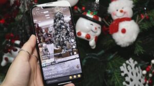 Nhân viên Dillard's ở Tennessee lan tỏa niềm vui Giáng Sinh trên TikTok 3 Nhân viên Dillard’s ở Tennessee lan tỏa niềm vui Giáng Sinh trên TikTok