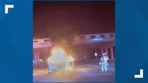 Cảnh Sát Phó Quận 8 Harris Giải Cứu Phụ Nữ Khỏi Xe Cháy