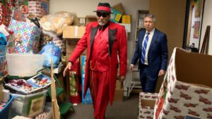 Pancho Claus đối diện với nhu cầu chưa từng có tại Houston do thiếu hụt quyên góp