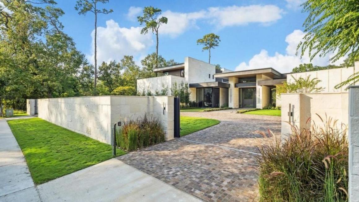 de207128 4230 4859 b6b9