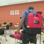 Houston ISD Tăng Cường Biện Pháp Phòng Dịch Cúm Mùa 60 Houston ISD Tăng Cường Biện Pháp Phòng Dịch Cúm Mùa