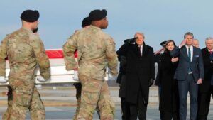 Tổng Thống Trump ra lệnh không kích ISIS sau khi lính Vệ binh Quốc gia Iowa thiệt mạng