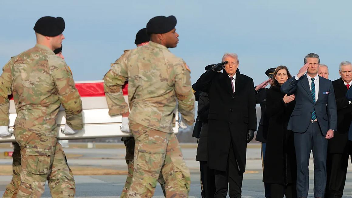 Tổng Thống Trump ra lệnh không kích ISIS sau khi lính Vệ binh Quốc gia Iowa thiệt mạng 1 dignified transfer 01 1