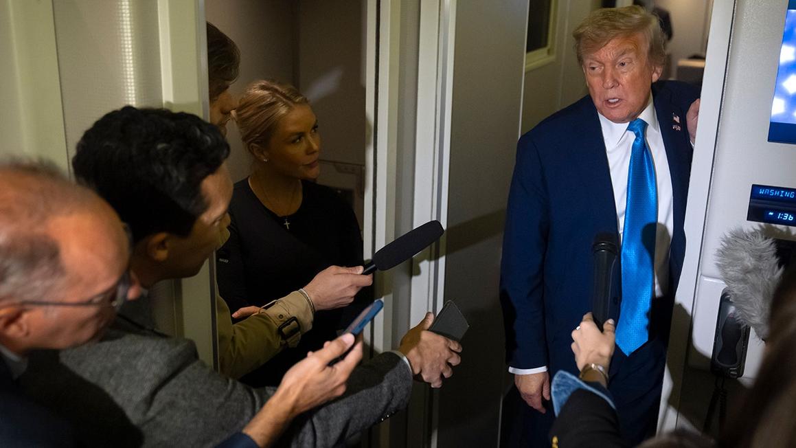 donald trump air force one reporters