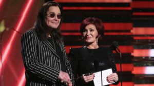 Bà Sharon Osbourne chia sẻ về những giây phút cuối đời của chồng, huyền thoại Ozzy Osbourne 14 Bà Sharon Osbourne chia sẻ về những giây phút cuối đời của chồng, huyền thoại Ozzy Osbourne