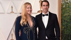 Amy Schumer ly hôn sau 7 năm chung sống 3 Amy Schumer ly hôn sau 7 năm chung sống
