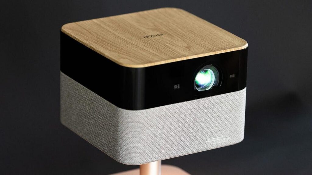 Đánh giá máy chiếu Epson Lifestudio Flex Plus: Đáng yêu như một chiếc đèn 71 epson flex plus 2 of 7