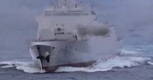 Trung Quốc tập trận quân sự bắn đạn thật gần Đài Loan