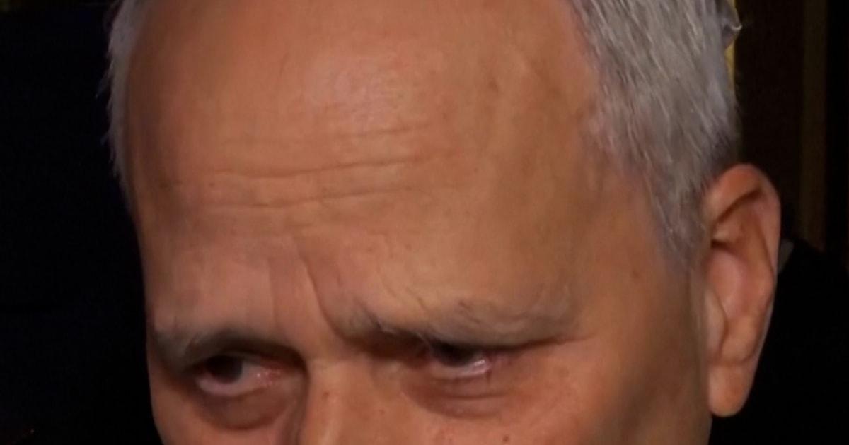 f vert brk lon popecrit 251209.Still004 hcojg5