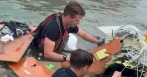 Lực lượng cứu hộ tìm kiếm máy bay Hải quân Mexico rơi ở Texas