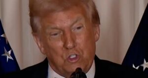 Tổng Thống Donald Trump: Tội phạm buôn người có thể bị nhắm đến 27 Tổng Thống Donald Trump: Tội phạm buôn người có thể bị nhắm đến