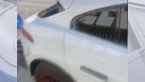 Phát hiện người đàn ông trốn trong cốp xe Waymo tự lái tại Los Angeles 22 Phát hiện người đàn ông trốn trong cốp xe Waymo tự lái tại Los Angeles