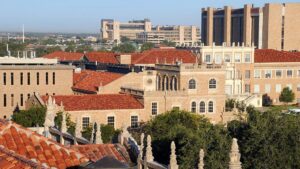 Đại Học Texas Tech Theo Chân Texas A&M Hạn Chế Nội Dung Giảng Dạy Về Chủng Tộc và LGBTQ+