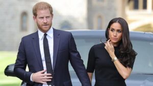 Biến động nhân sự: Đội ngũ của Hoàng tử Harry và Meghan Markle lại xáo trộn 2 Biến động nhân sự: Đội ngũ của Hoàng tử Harry và Meghan Markle lại xáo trộn