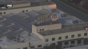 Tiệm bánh Helms đóng cửa chỉ sau một năm tái khai trương