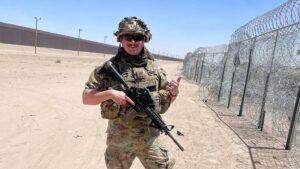 Con trai Cảnh sát trưởng Iowa thiệt mạng trong vụ tấn công ISIS tại Syria 3 Con trai Cảnh sát trưởng Iowa thiệt mạng trong vụ tấn công ISIS tại Syria