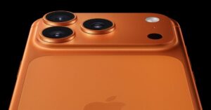 Người dùng iPhone 17 Pro gặp sự cố rè loa khi sạc