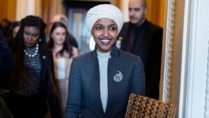 Bà Ilhan Omar Bức Xúc Vì Bị Điều Tra Về Hôn Nhân Với Anh Ruột 27 Bà Ilhan Omar Bức Xúc Vì Bị Điều Tra Về Hôn Nhân Với Anh Ruột